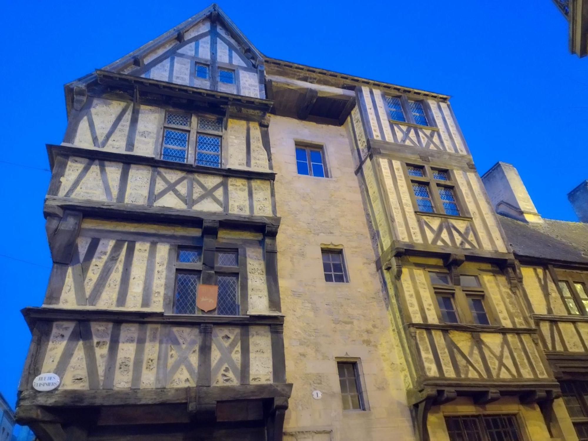 Gite "Au P'Tit Tourois" De Plain-Pied Tout Confort Avec Veranda Proche D'Omaha Beach Et De Bayeux Accueillant Les Animaux Exterior photo